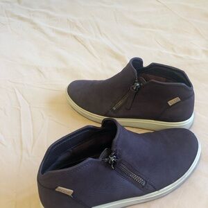 ECCO Soft 7 Women’s Leather Zip Boots Size 37 (US 6–6.5) Dark Purple